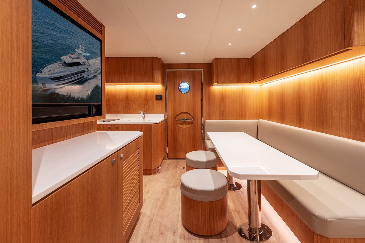 Horizon Unveils an Oceanic Oasis: The FD100 That Embodies the Essence of the Sea